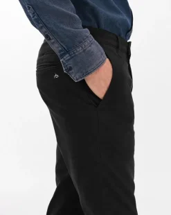 Fit 3 Athletic Chinos