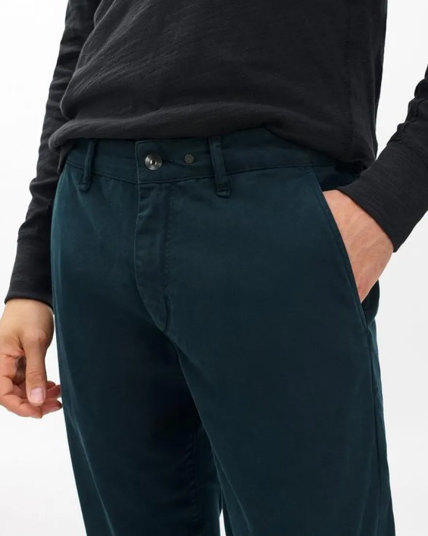 Fit 3 Athletic Chinos