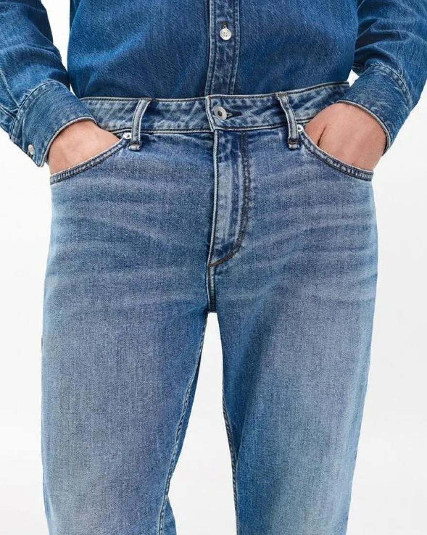Fit 3 Athletic Jean