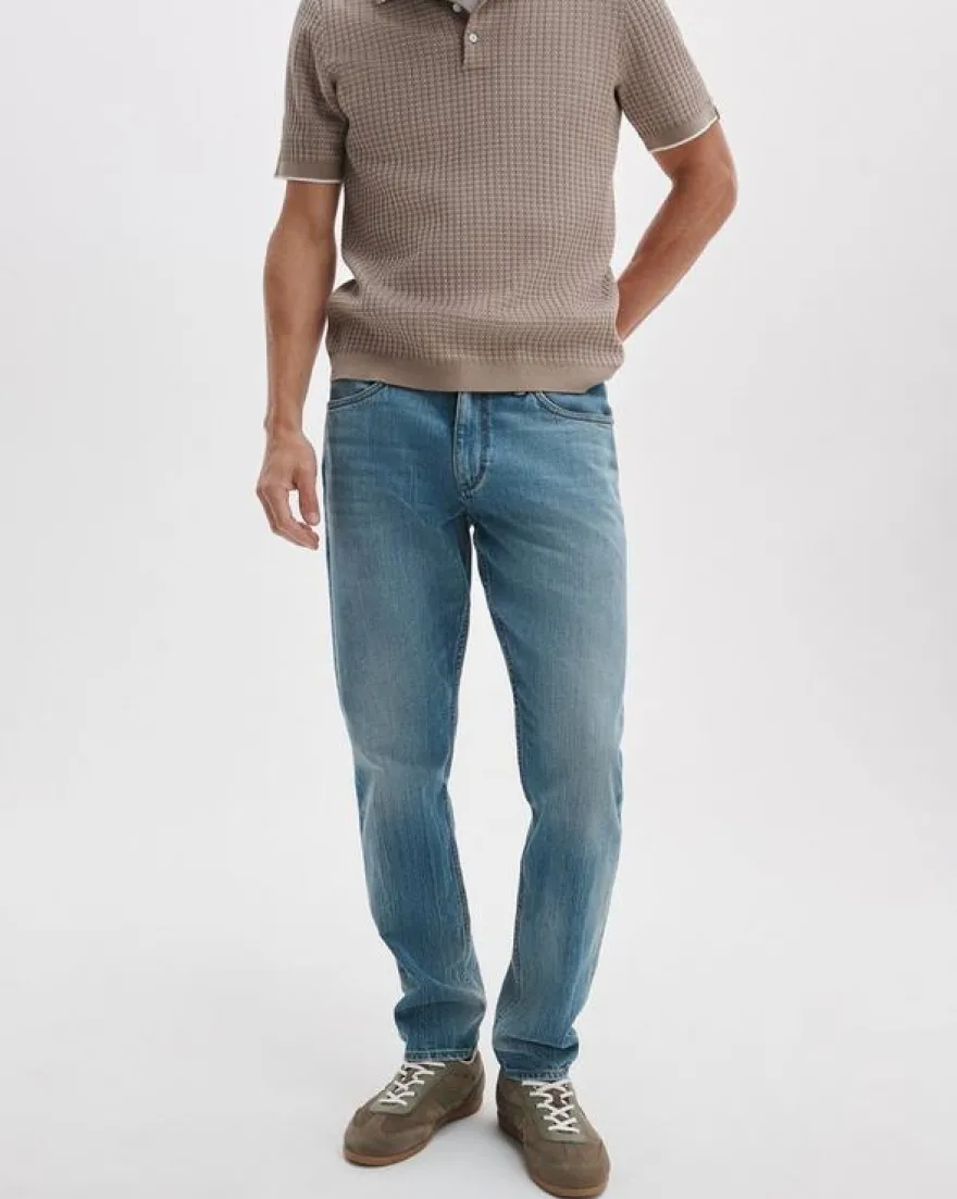 Fit 3 Athletic Jeans