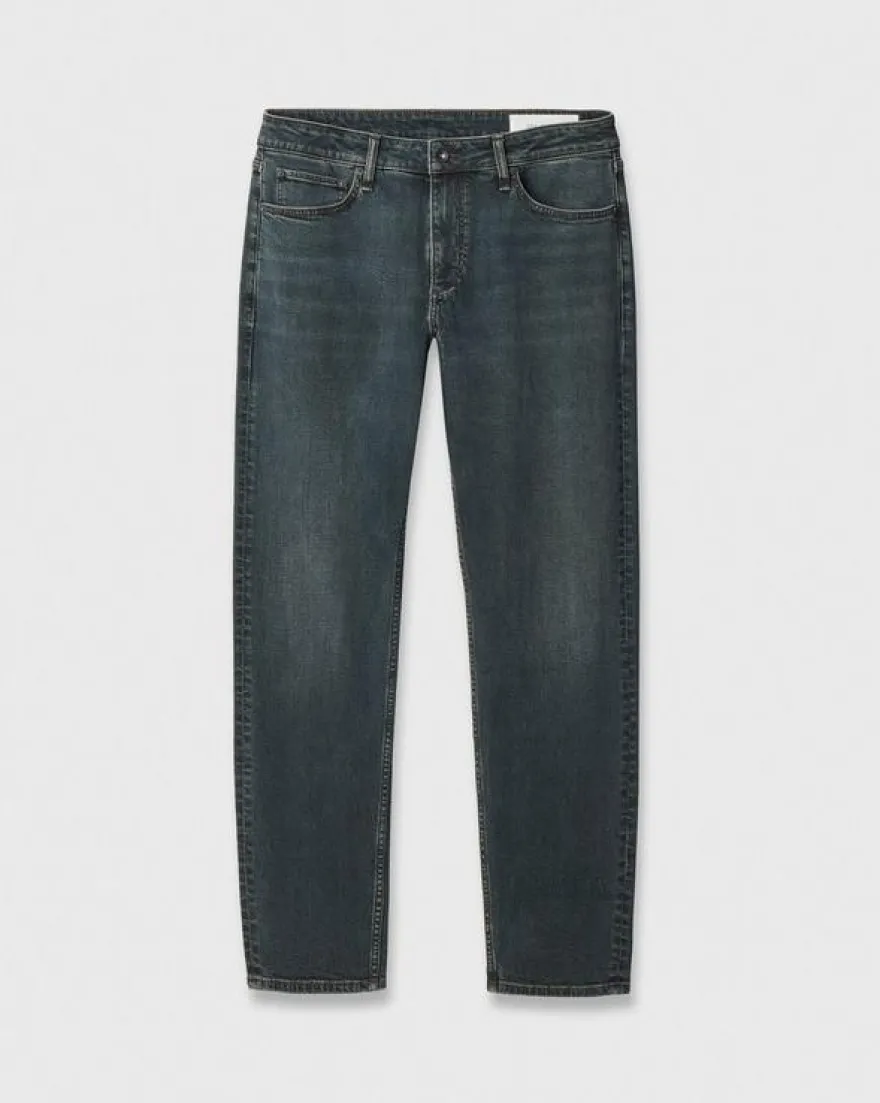 Fit 3 Athletic Jeans