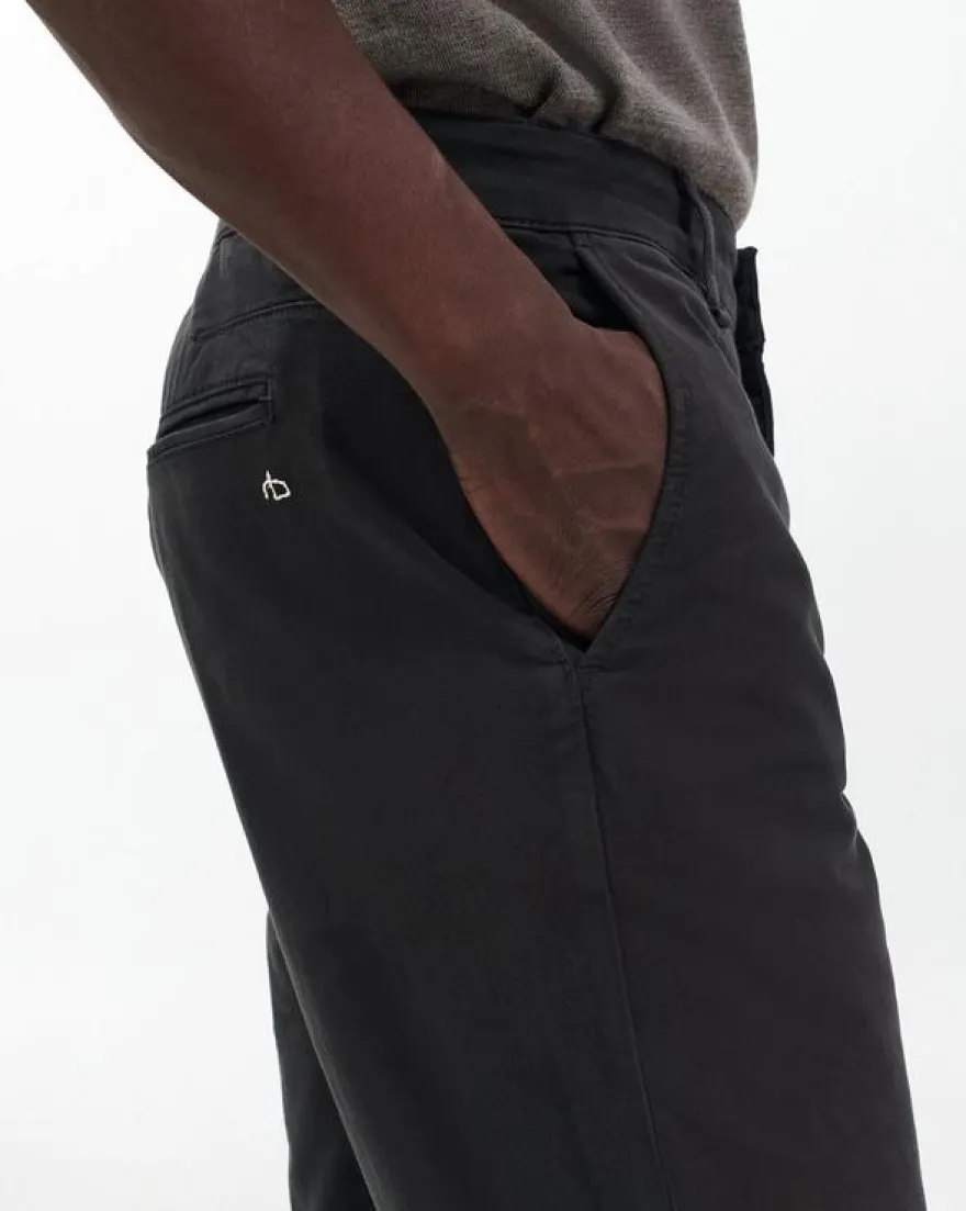 Fit 2 Slim Chinos