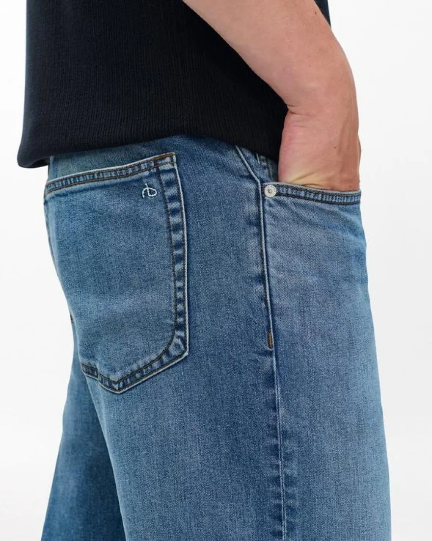 Fit 4 Straight Jeans