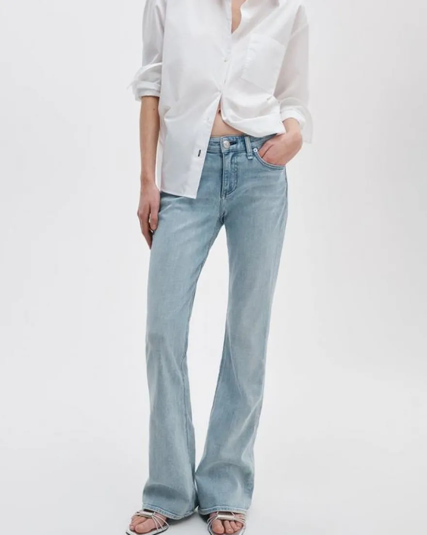 Kinsley Bootcut Jean