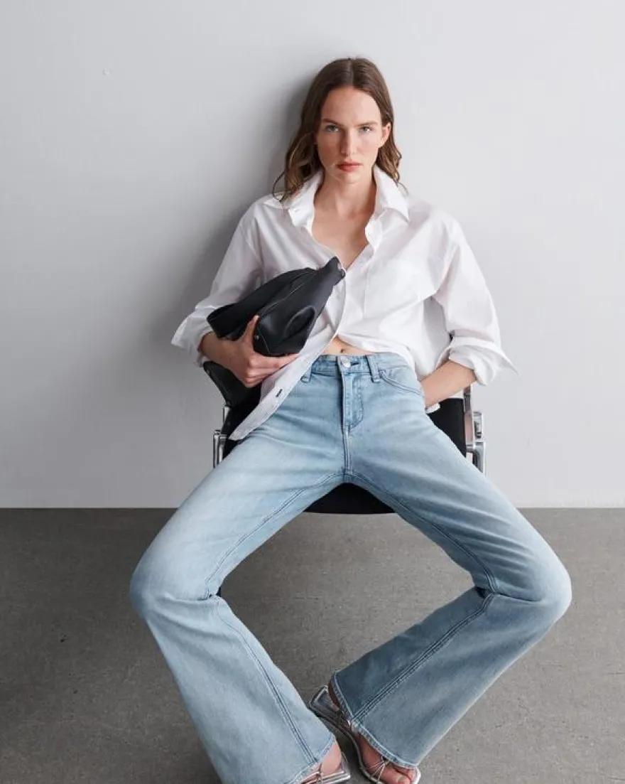 Kinsley Bootcut Jean